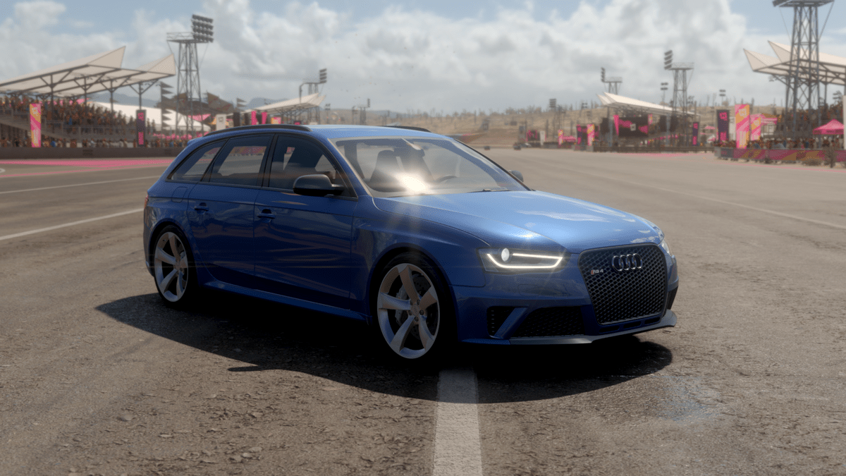 Audi RS 4 Avant 2013