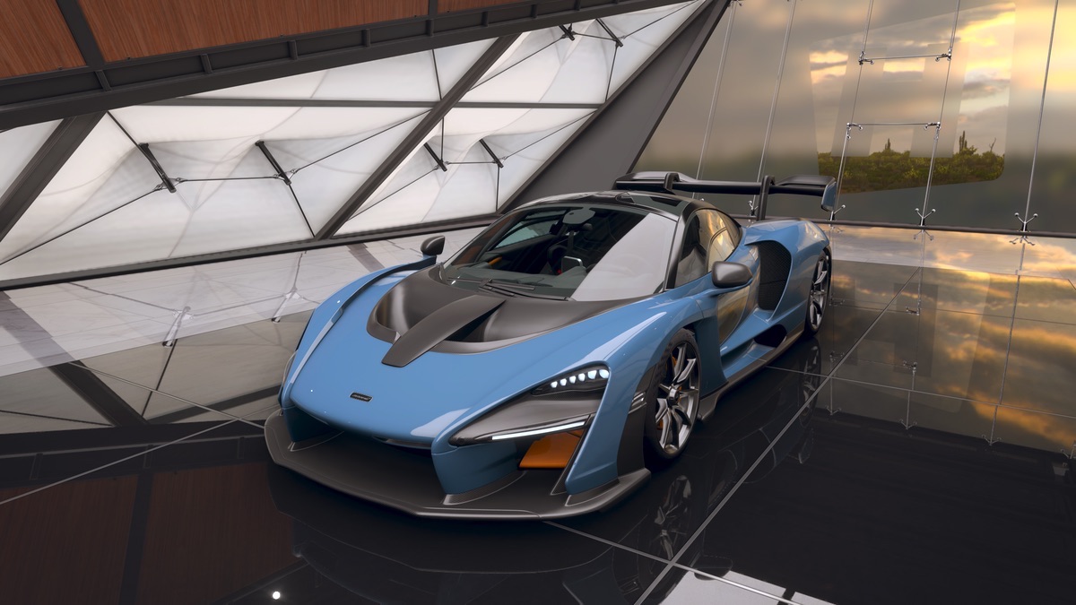McLaren Senna